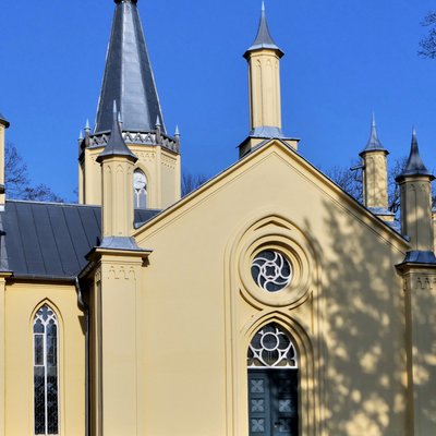 Die Schinkelkirche in Großbeeren. Foto: Rolf Dietrich Brecher / Wikimedia