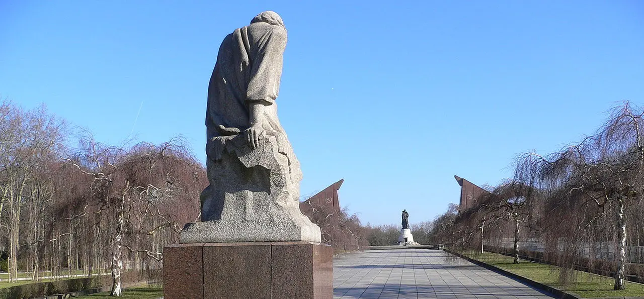 Das sowjetische Ehrenmal in Berlin-Treptow. Foto: Wikimedia 