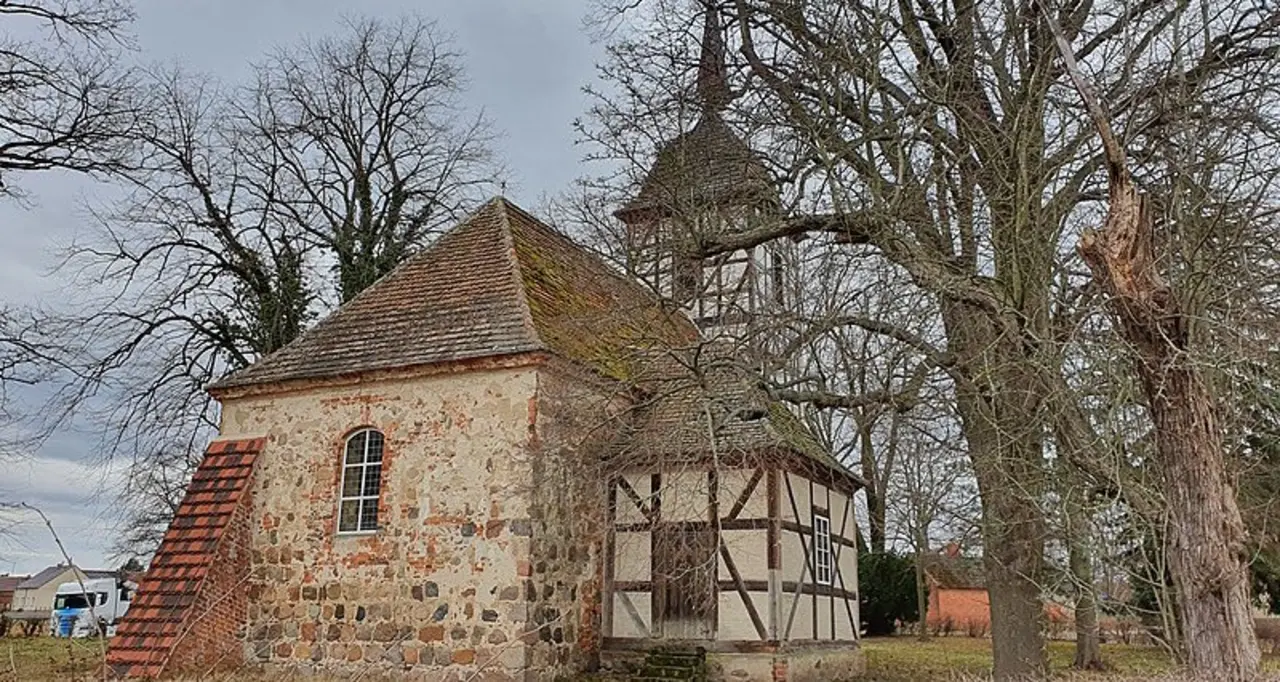 Die Dorfkirche in Wildenau. Foto: Förderverein Alte Kirchen e. V.